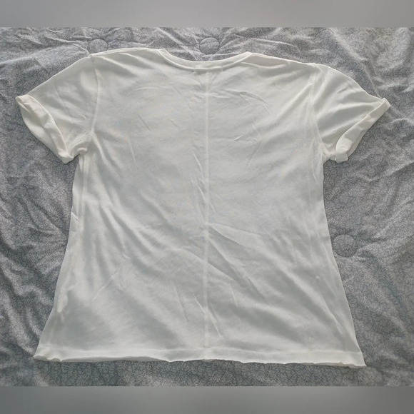🍒 NWOT - We The Free White Raw Hem Rolled Short Sleeve Tee Shirt - Picture 2 of 6